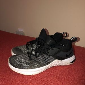 Nike Metcon Flyknit Size 8